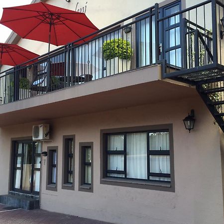 Pumleni Guesthouse ฮาร์ทบีสบูร์ท ภายนอก รูปภาพ