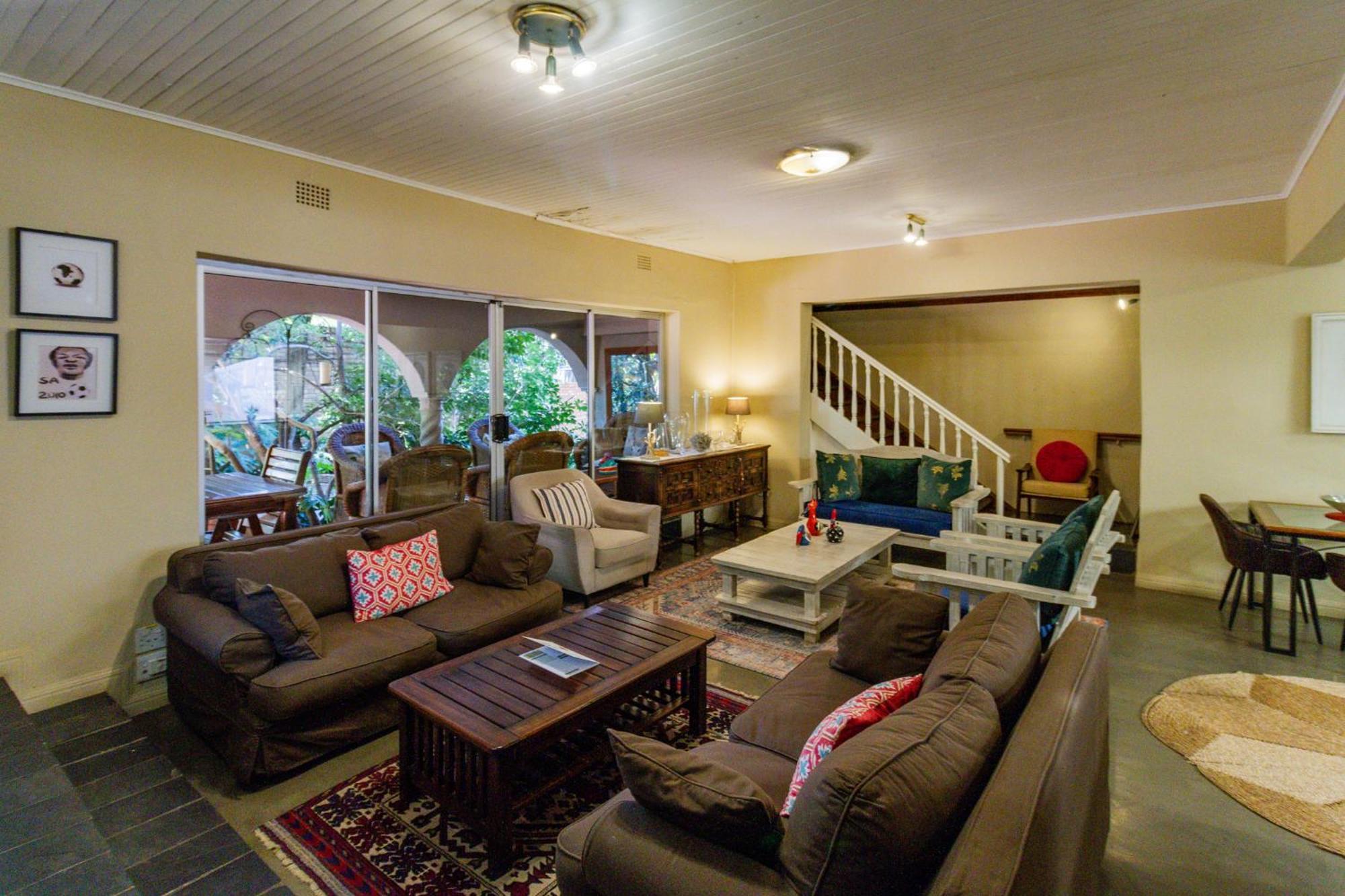 Pumleni Guesthouse ฮาร์ทบีสบูร์ท ภายนอก รูปภาพ